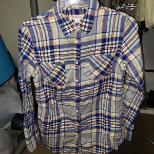 Merona juniors size small plaid button up shirt